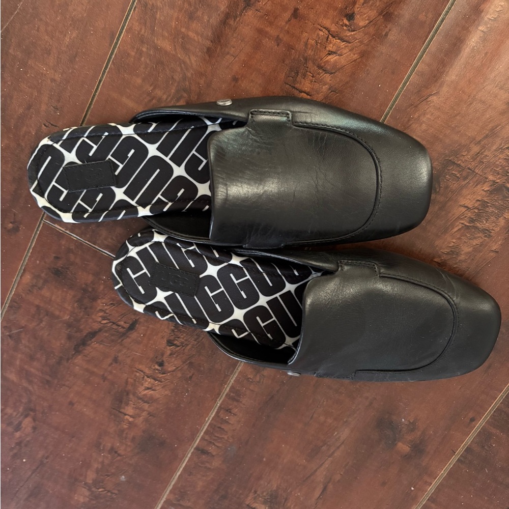 UGG Black Leather women’s Slip-On Loafers Janaya Mule black size 6 - Picture 3 of 5
